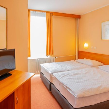 Hotel Park Cakovec Exterior photo